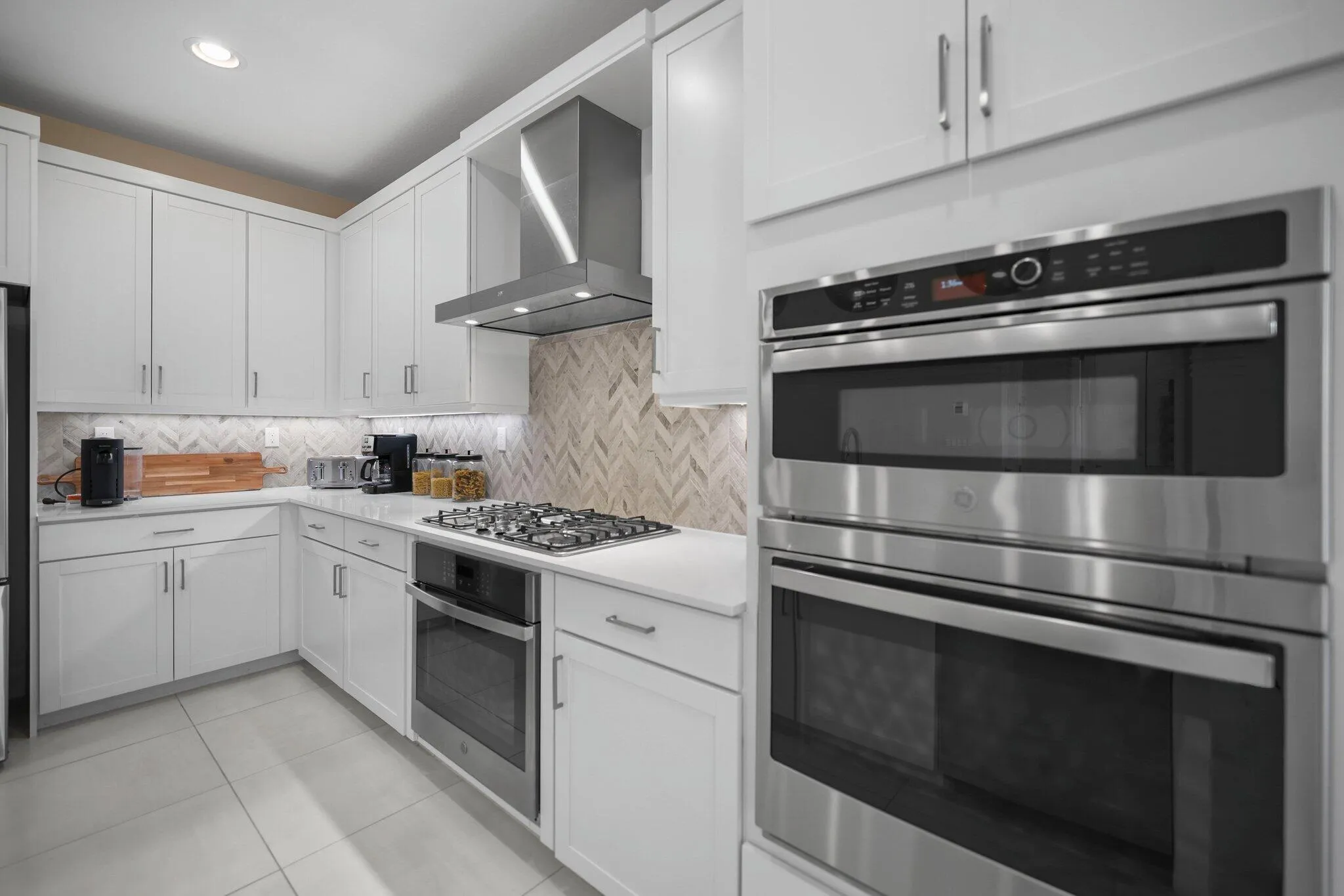 19545 Broad Shore Walk - 13.jpg-SMALL