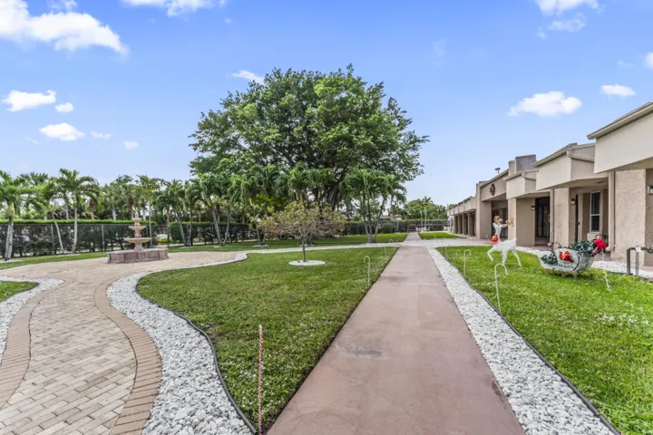 Lakeside Village clubhouse