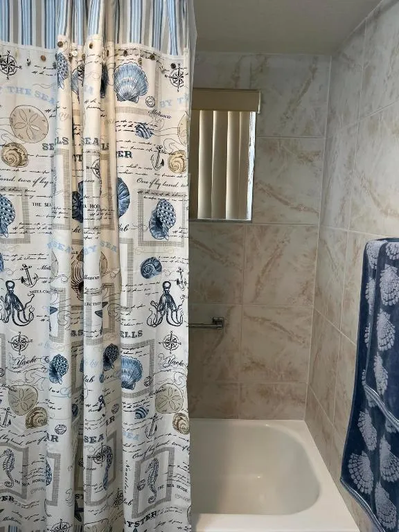 2nd/guest bathroom