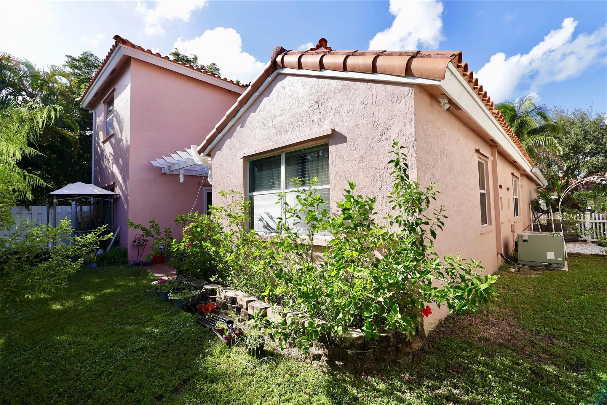 Property photo 38