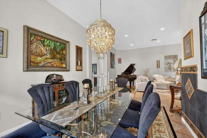 Dedicated formal dining room and or use as multi purpose space