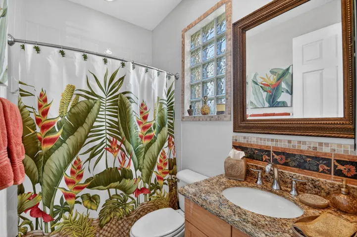 Bath Ensuite for 2nd Guest Suite