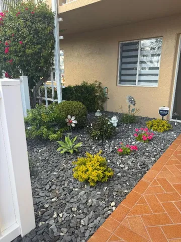 EntryGarden4