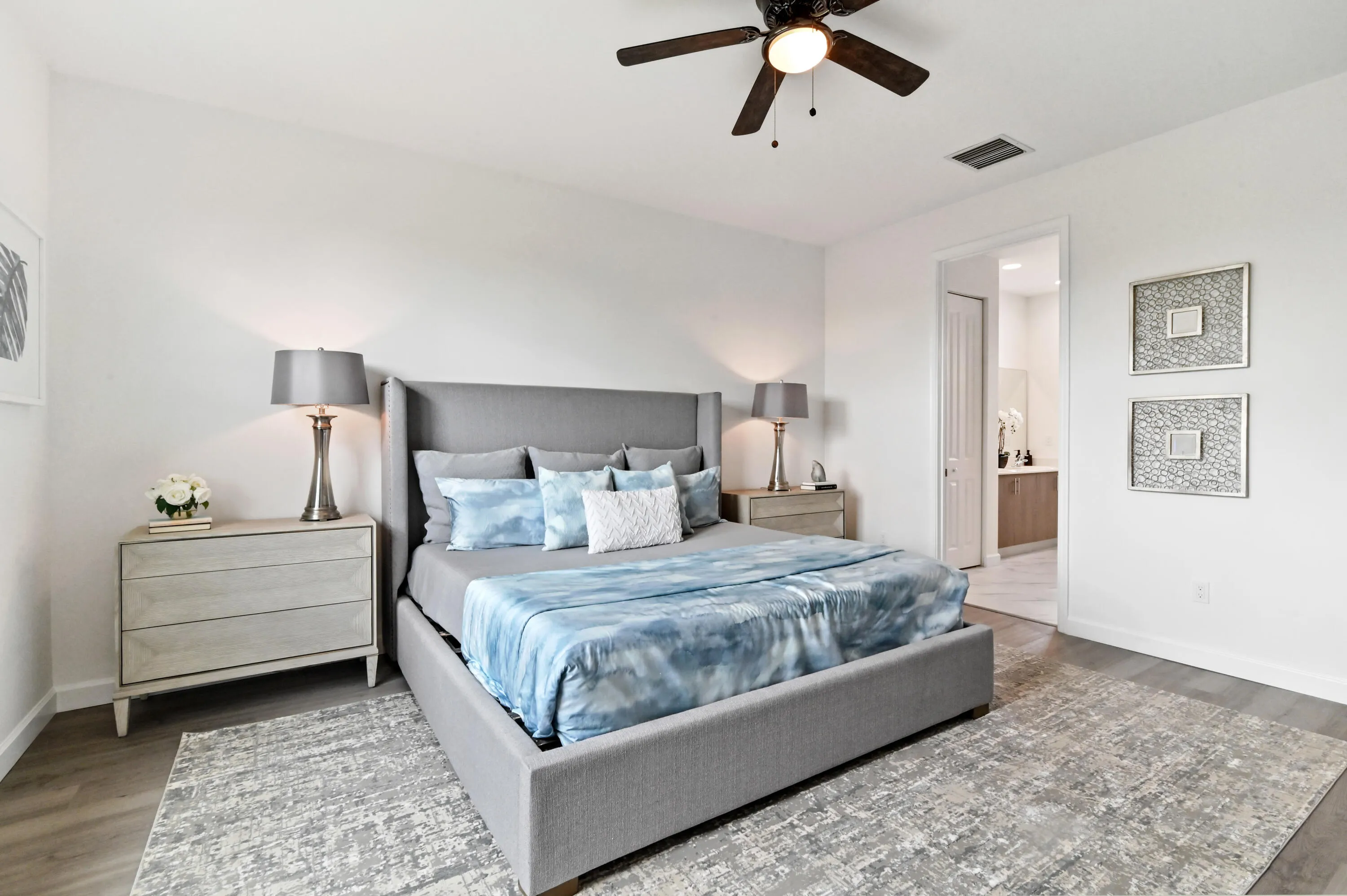 37 Bedroom 03