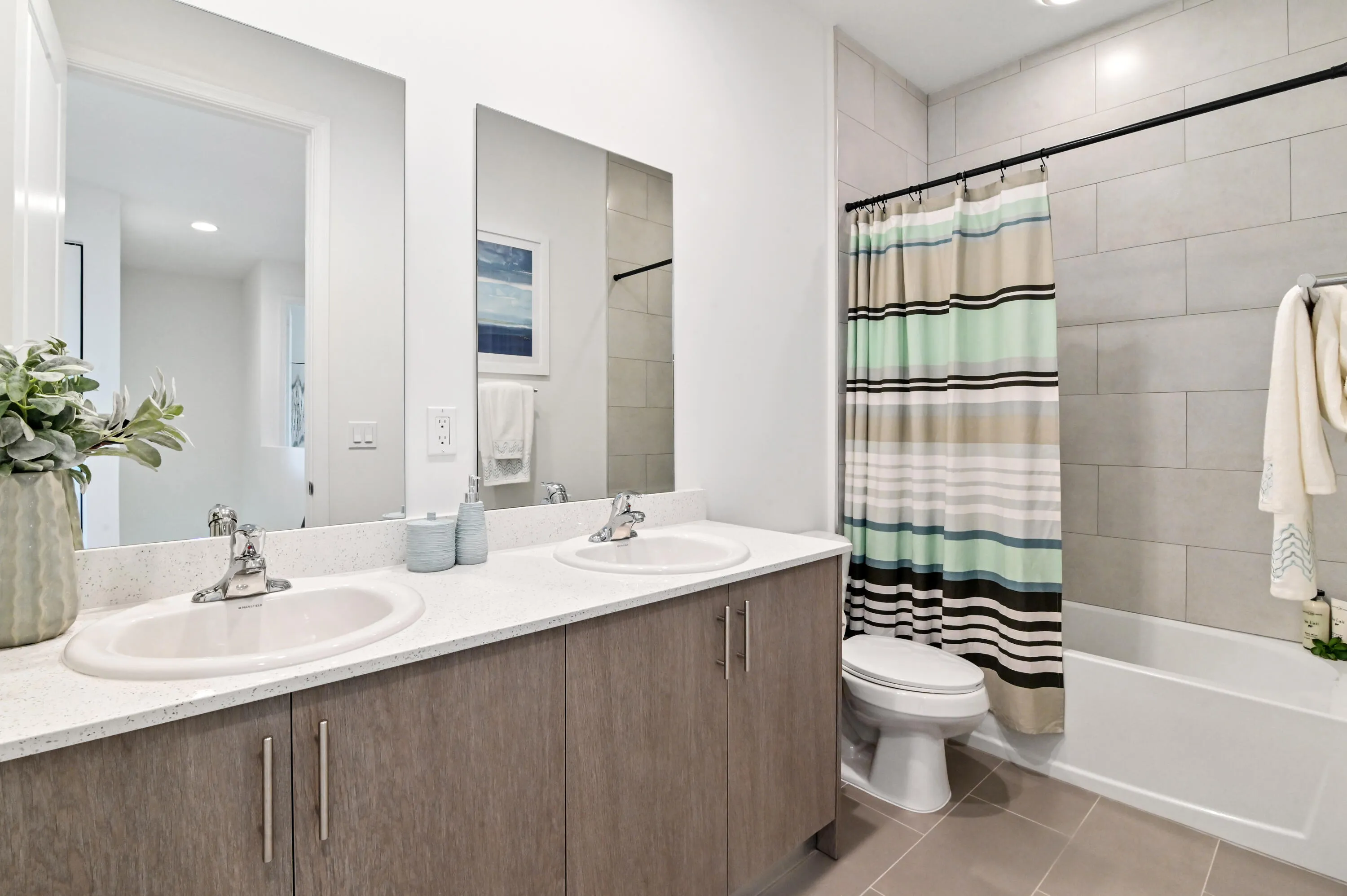 31 Bathroom 01