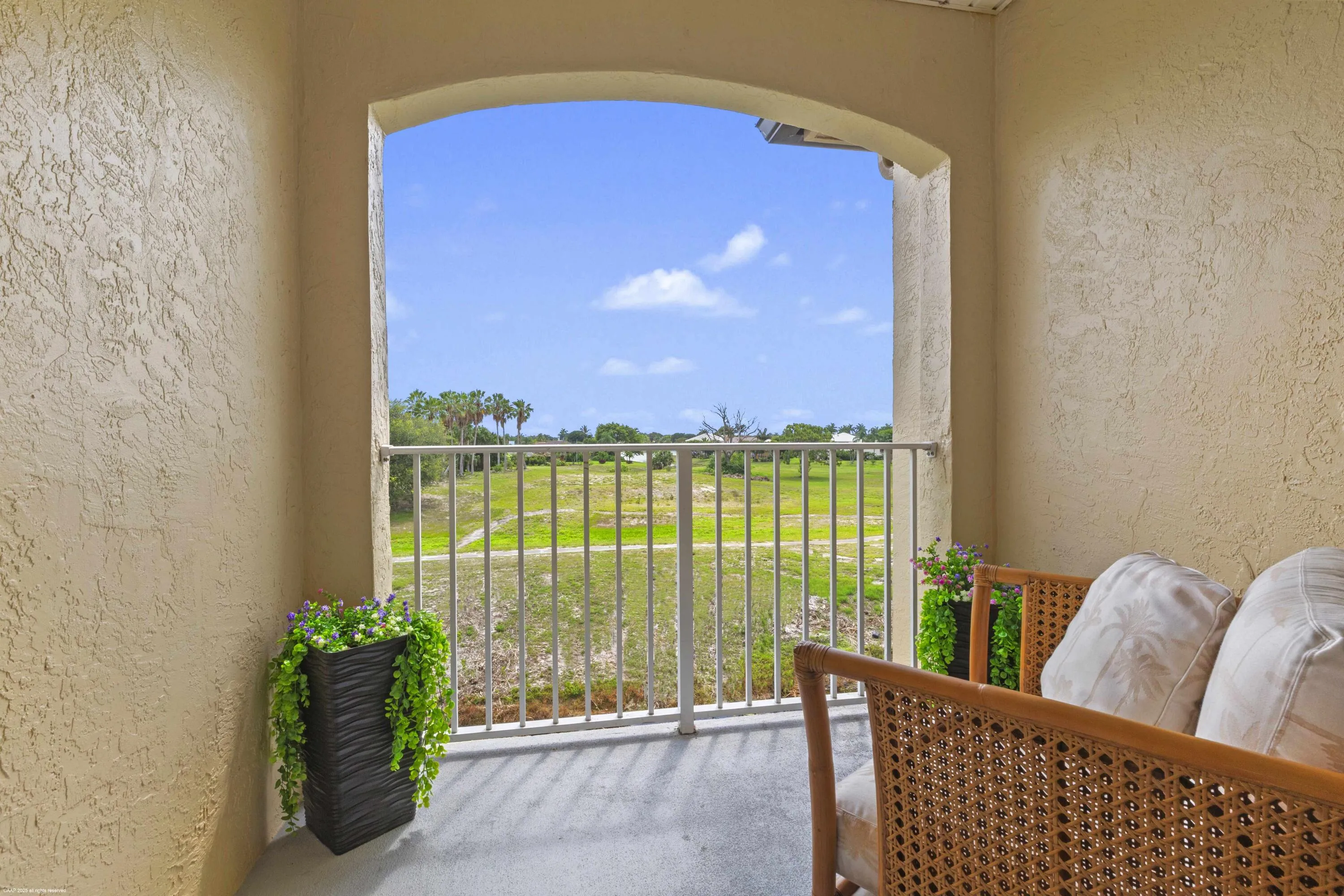 2060 Greenview Shores Blvd 318 011