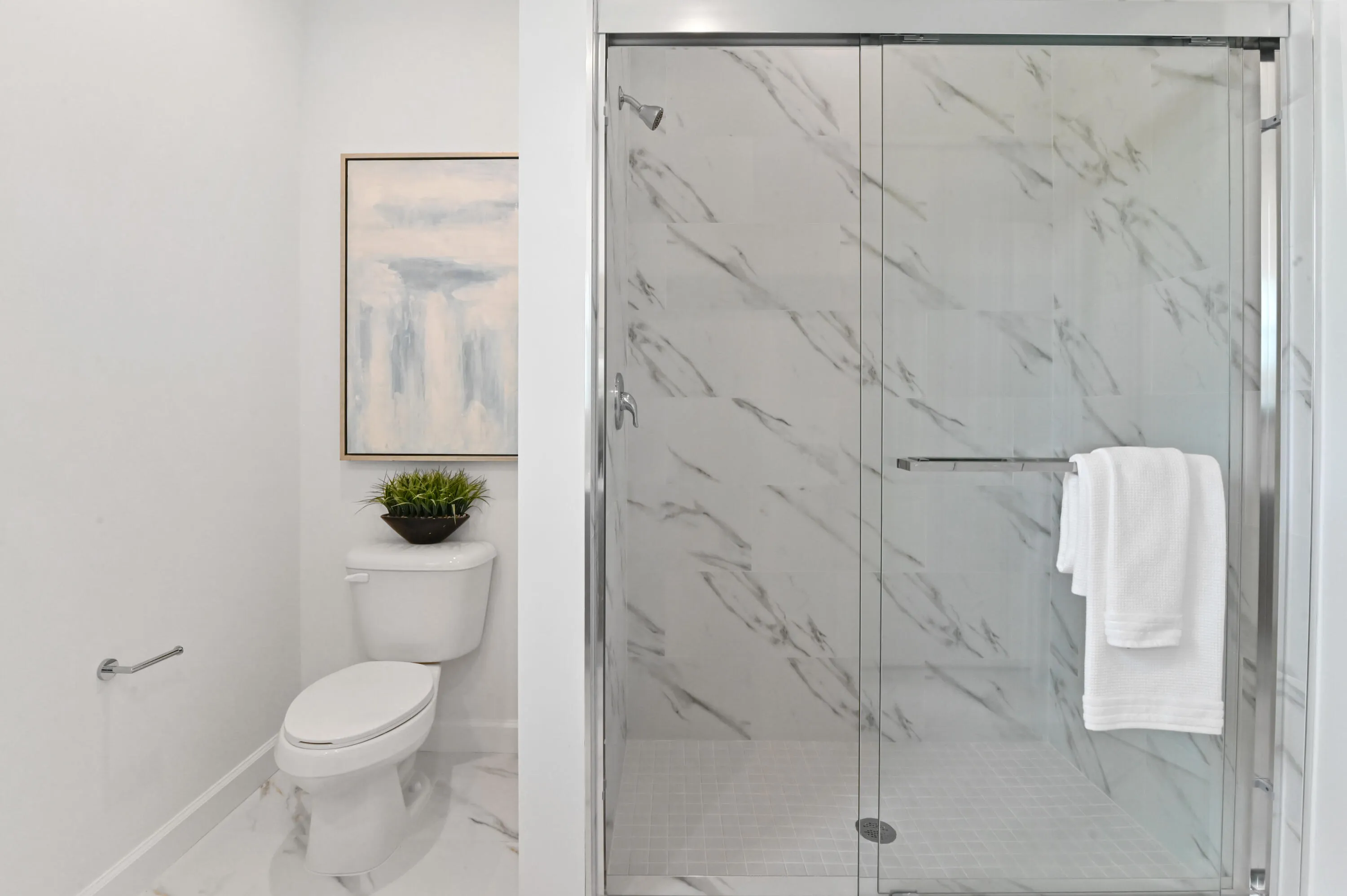 42 Bathroom 03