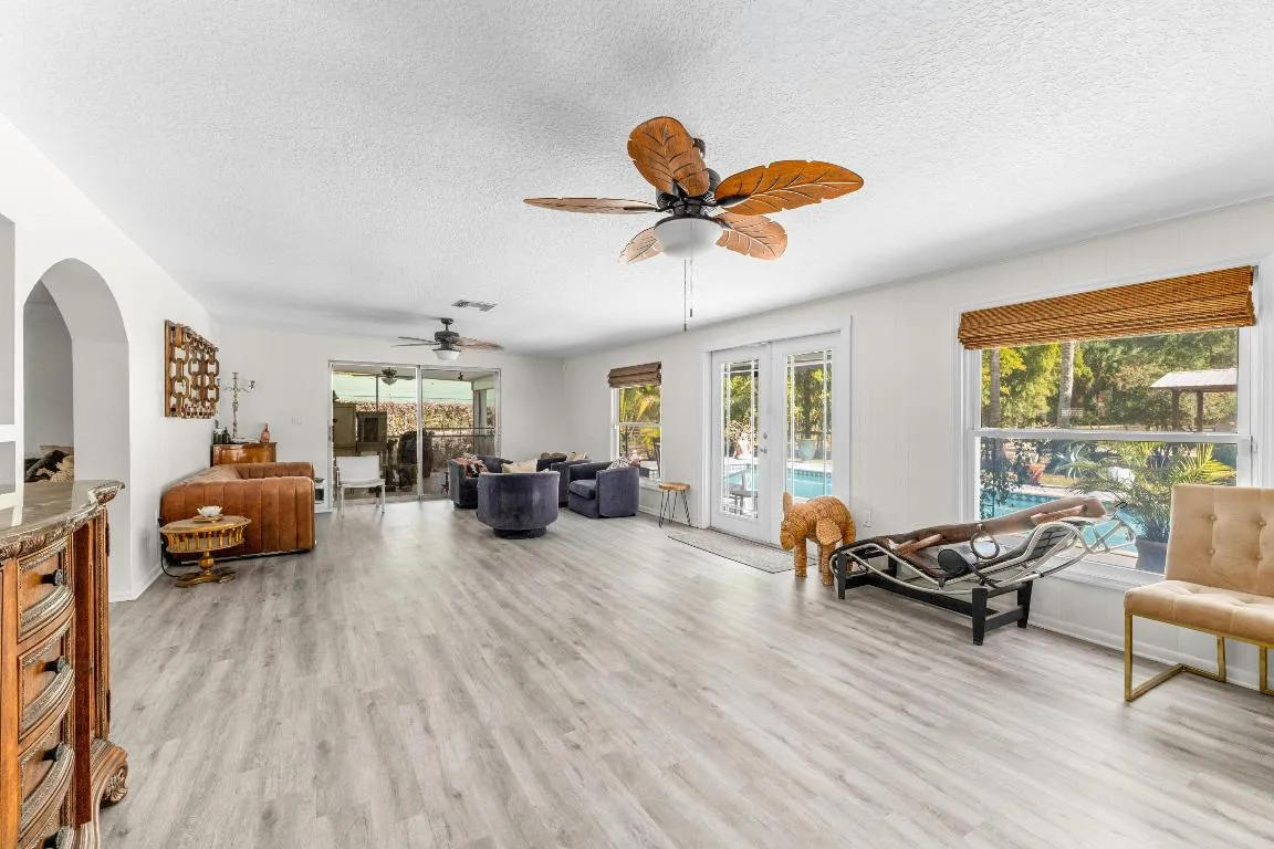 1068 D Rd Loxahatchee Groves-print-068-0