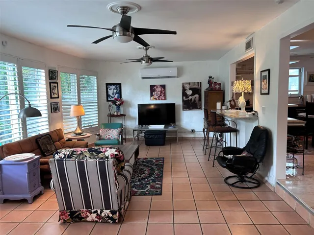 FLORIDA ROOM 1