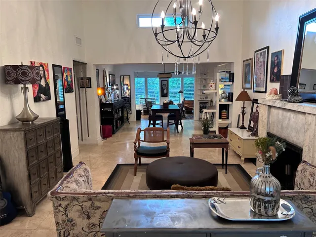 LIVING AREA 3