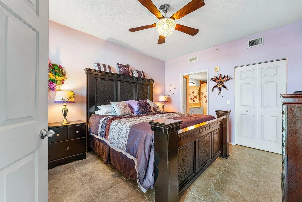 primary bedroom-no carpet