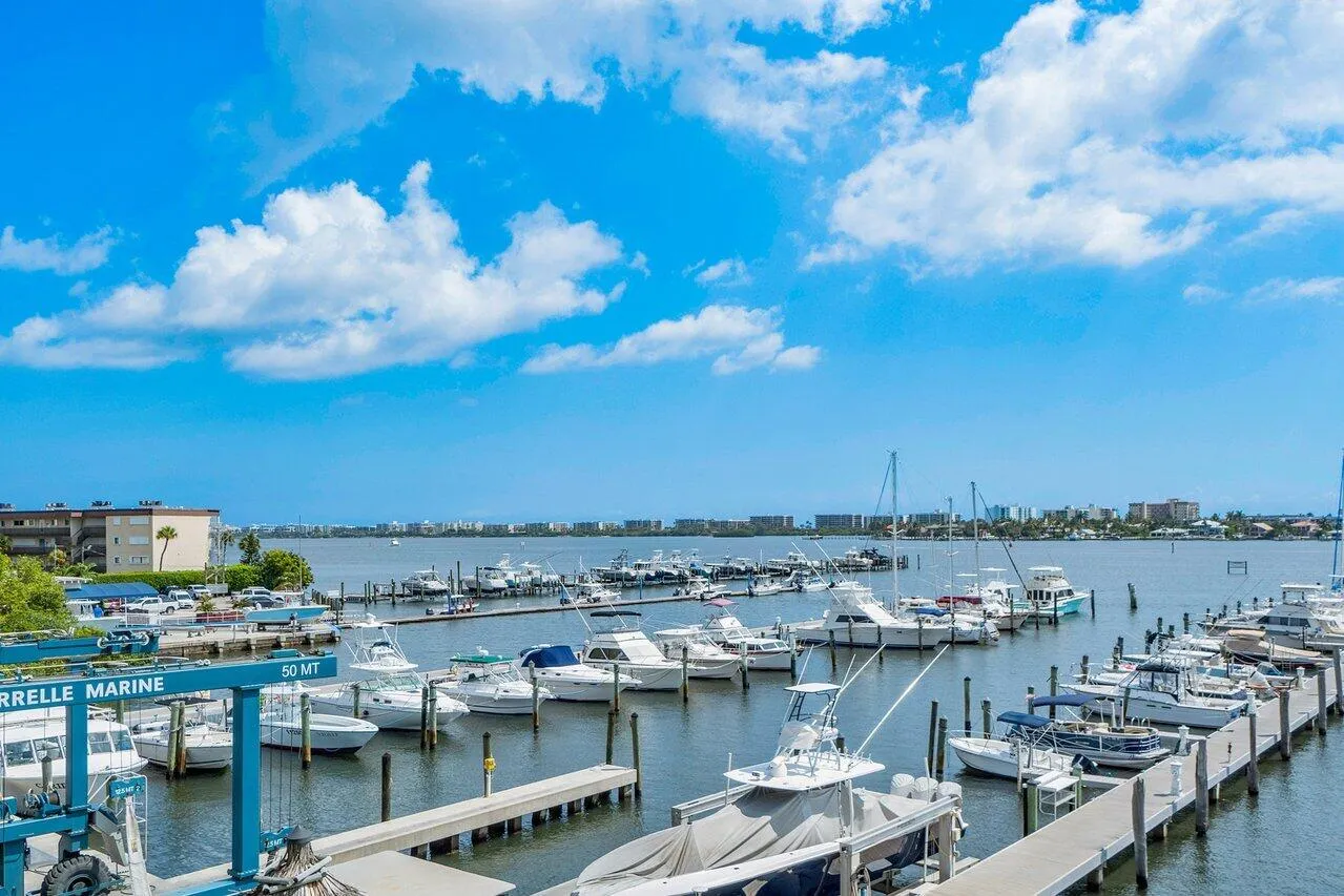 marina