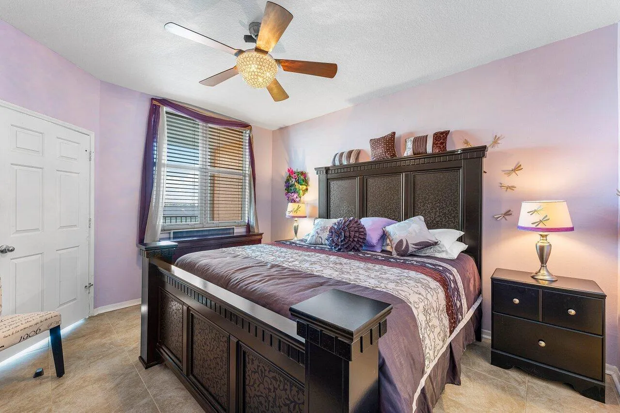 primary bedroom-no carpet