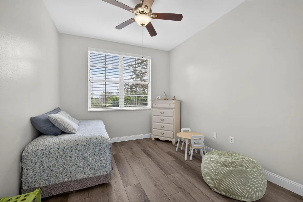 25-web-or-mls-BS1A5280