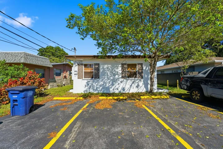 05_406_NW_7th_Ct_Hallandale_Beach_FL_330
