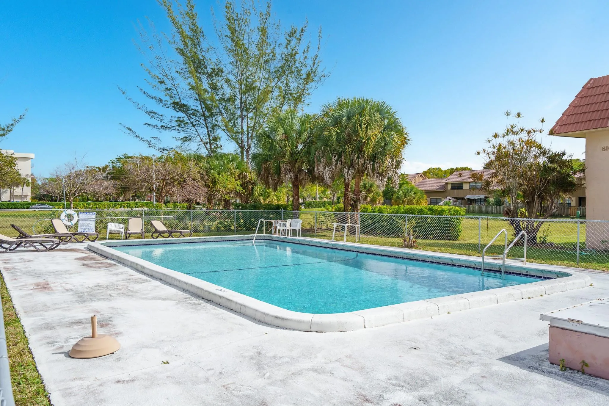 Community pool
