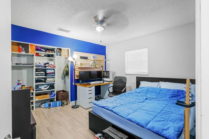 Second bedroom