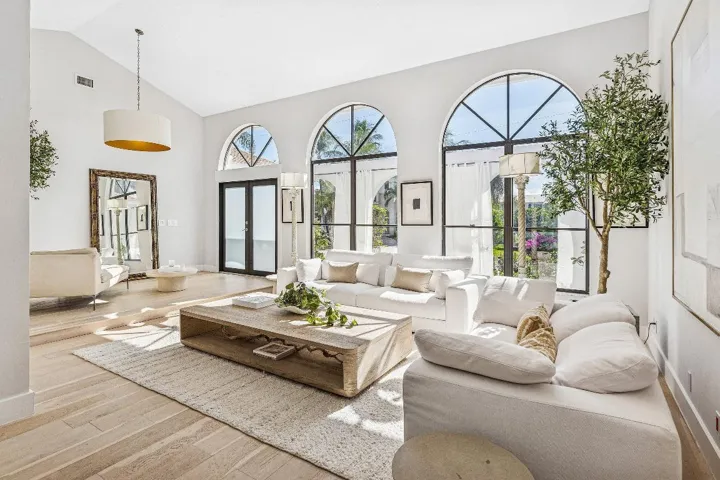 007-48HarbourDriveNorth-BoyntonBeach-FL-