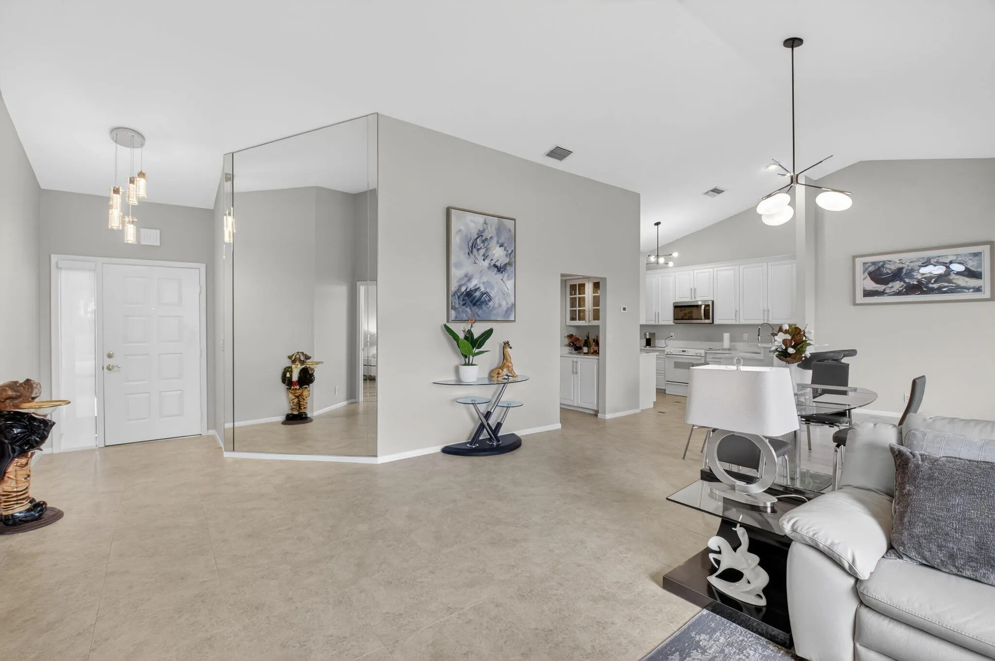 living/ dining room