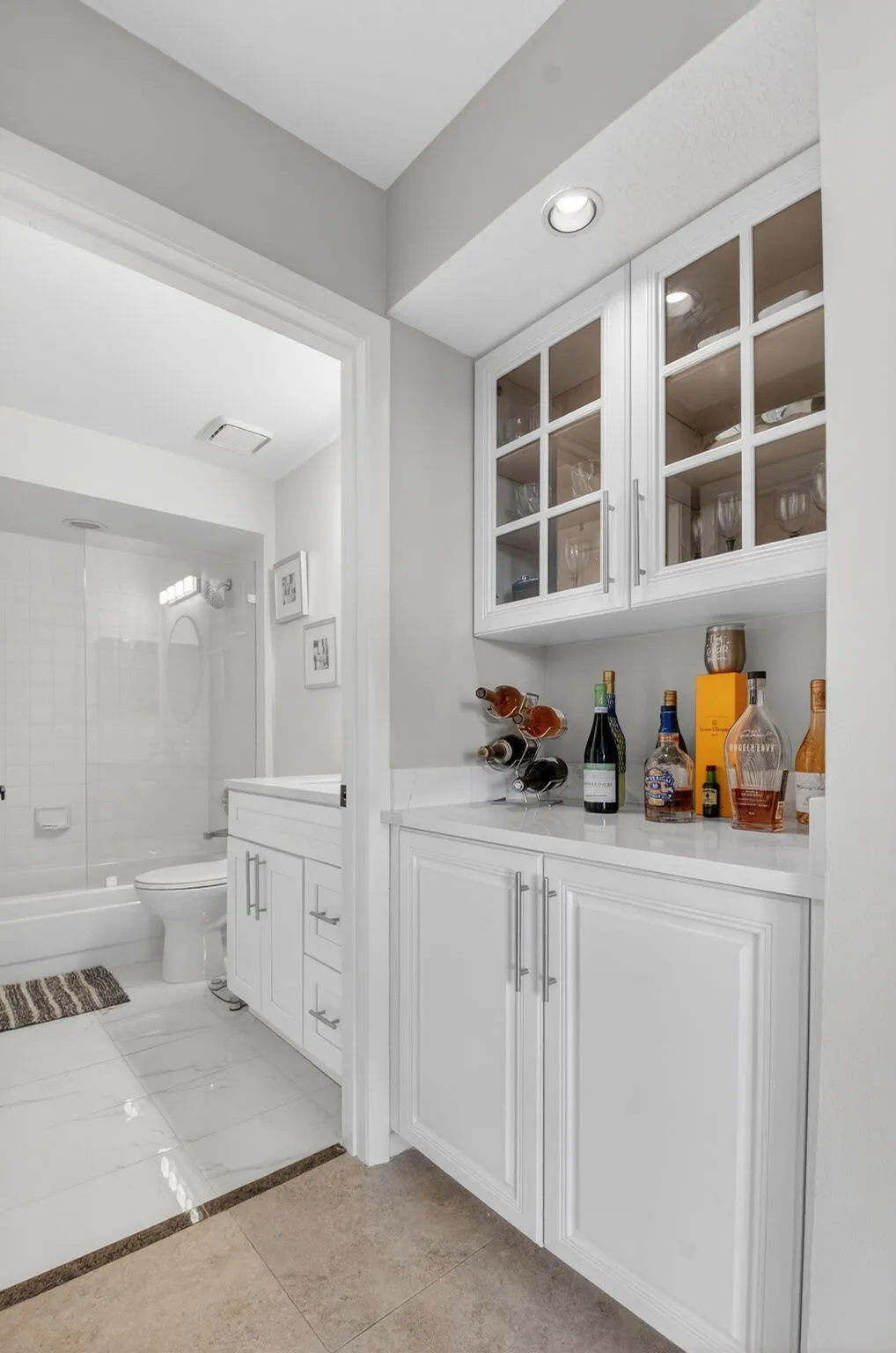 bar area heading into 2nd bath