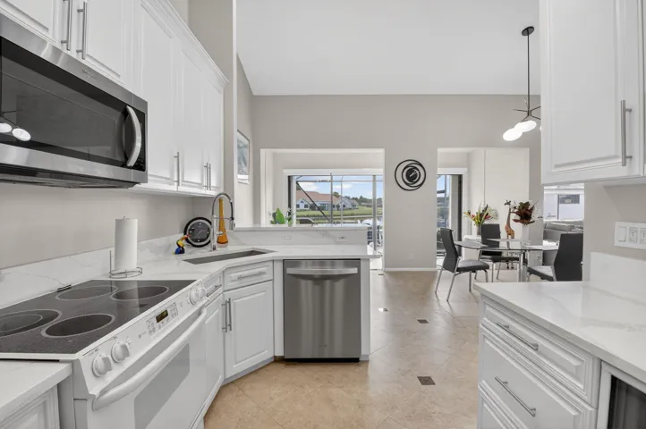 kitchen alt view