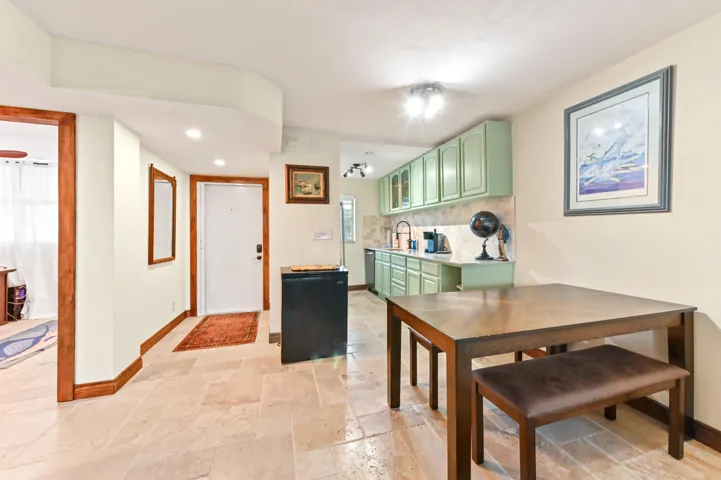 05 dining area 03