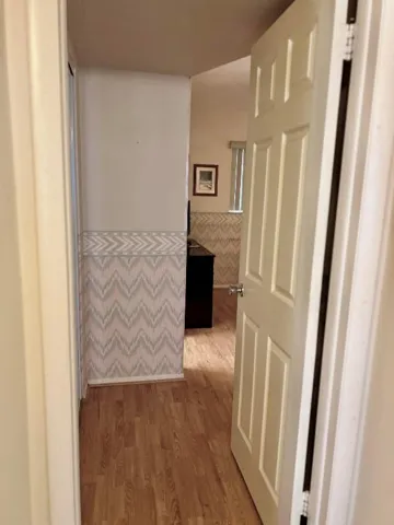 entrance to primary bdrm