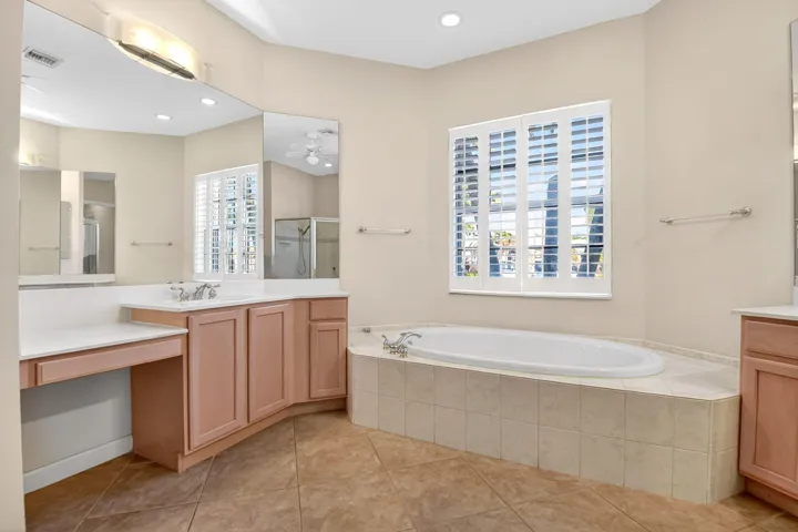 En Suite Primary Bath
