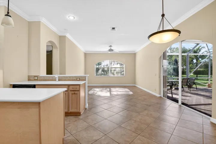 Kitchen_Family Room_Lanai