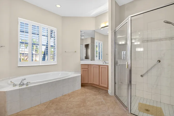 Primary Bath_Jacuzzi
