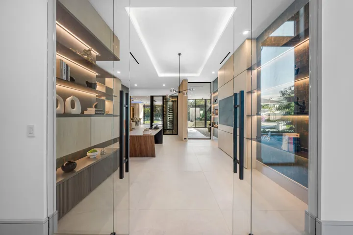 013-234AlexanderPalmRoad-BocaRaton-FL-33