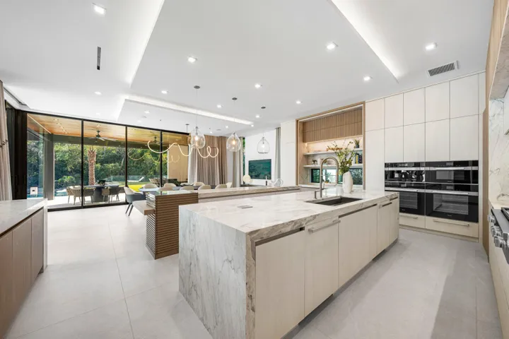 029-234AlexanderPalmRoad-BocaRaton-FL-33
