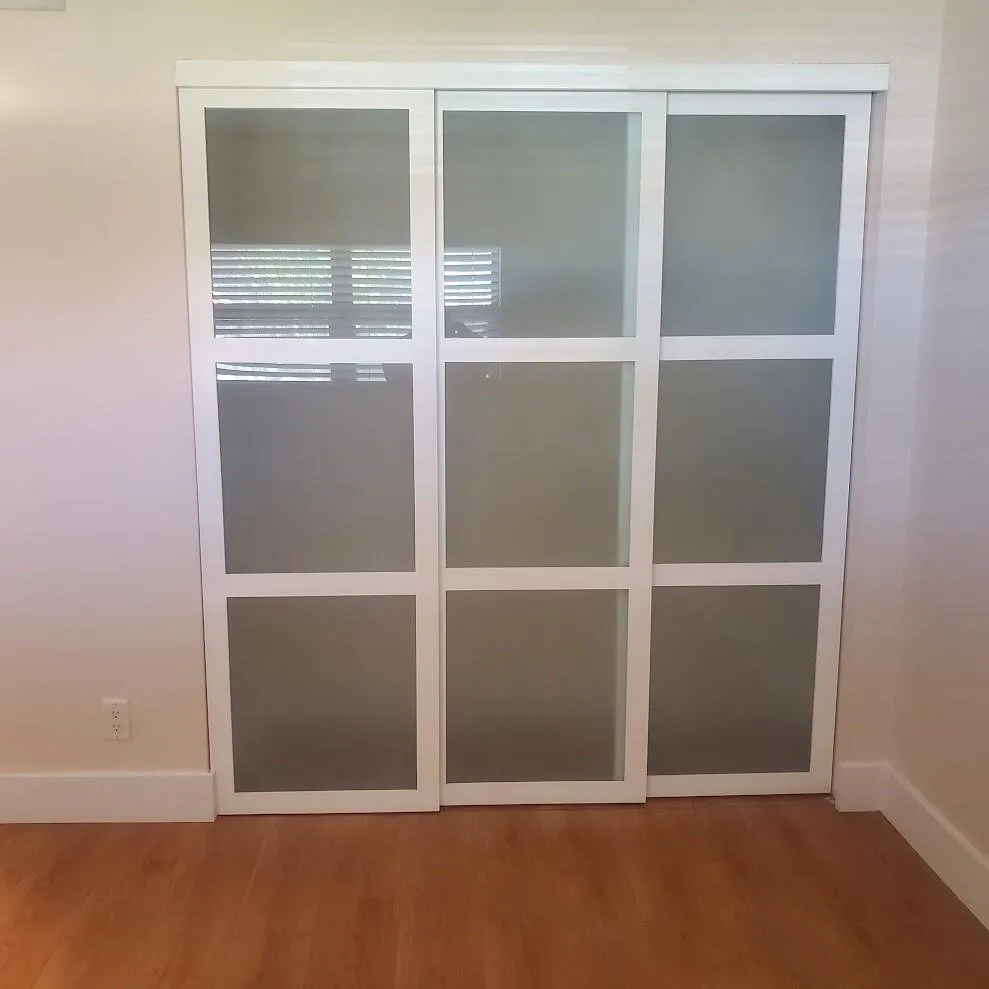 2nd bedroom closet