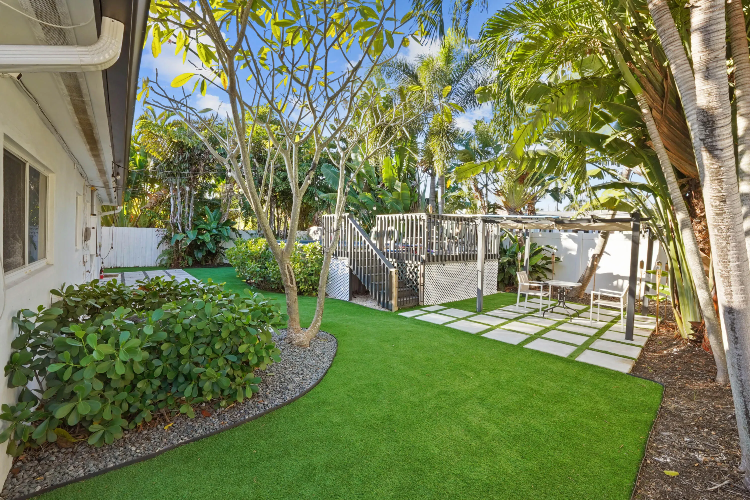 31 Backyard 03