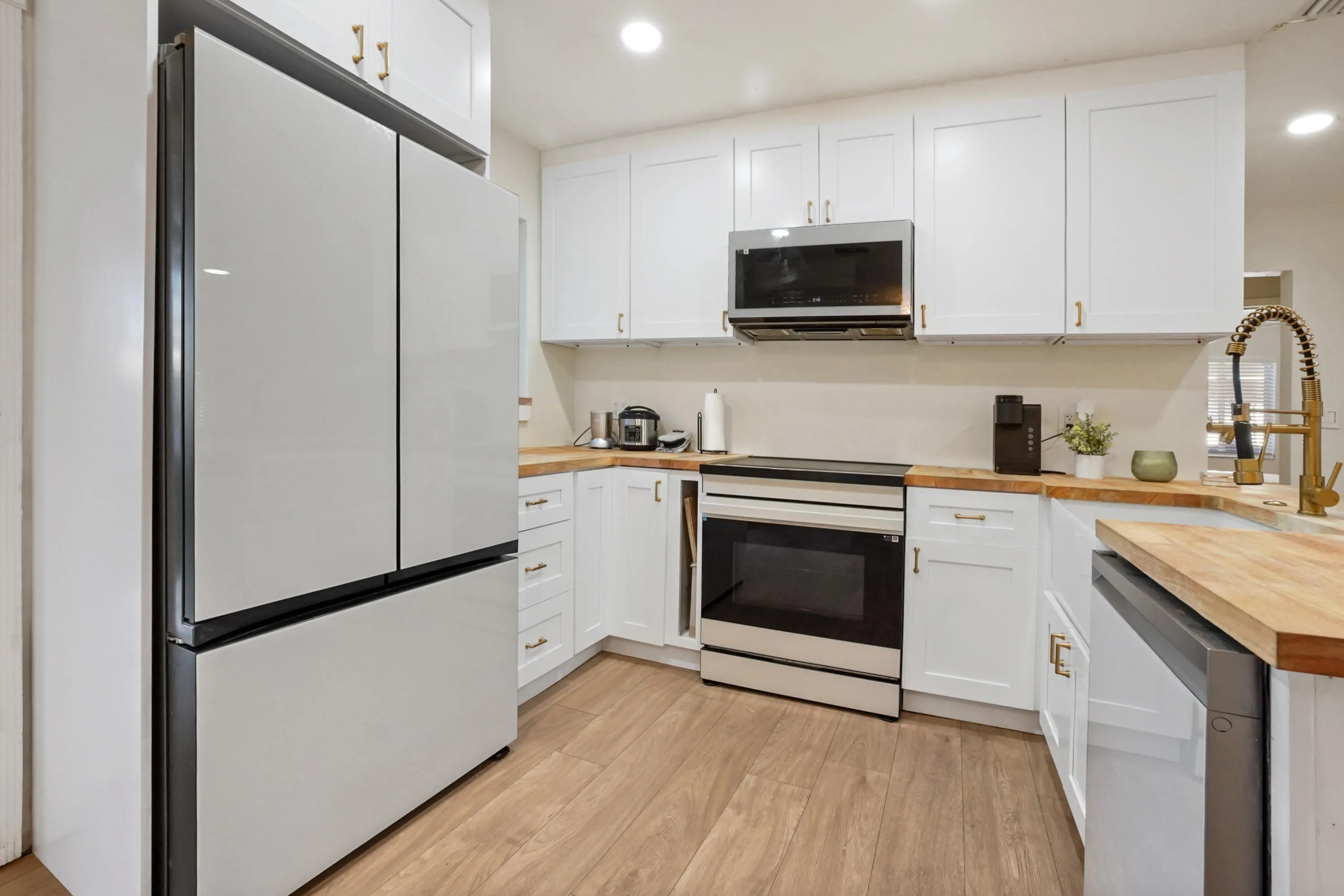 17 Kitchen 02