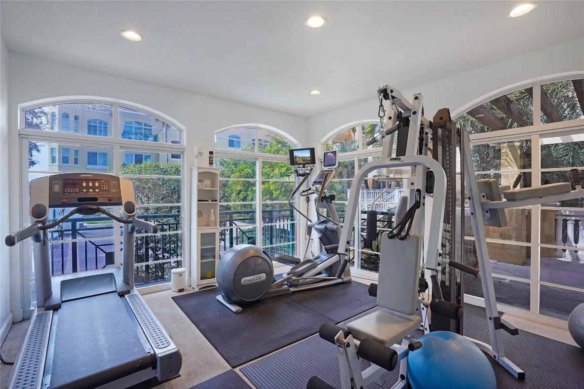GYM