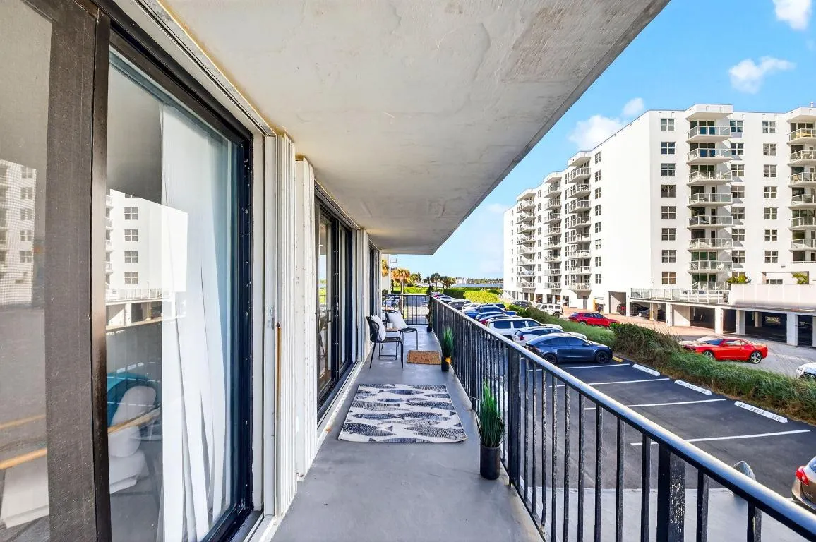 Intercostal View