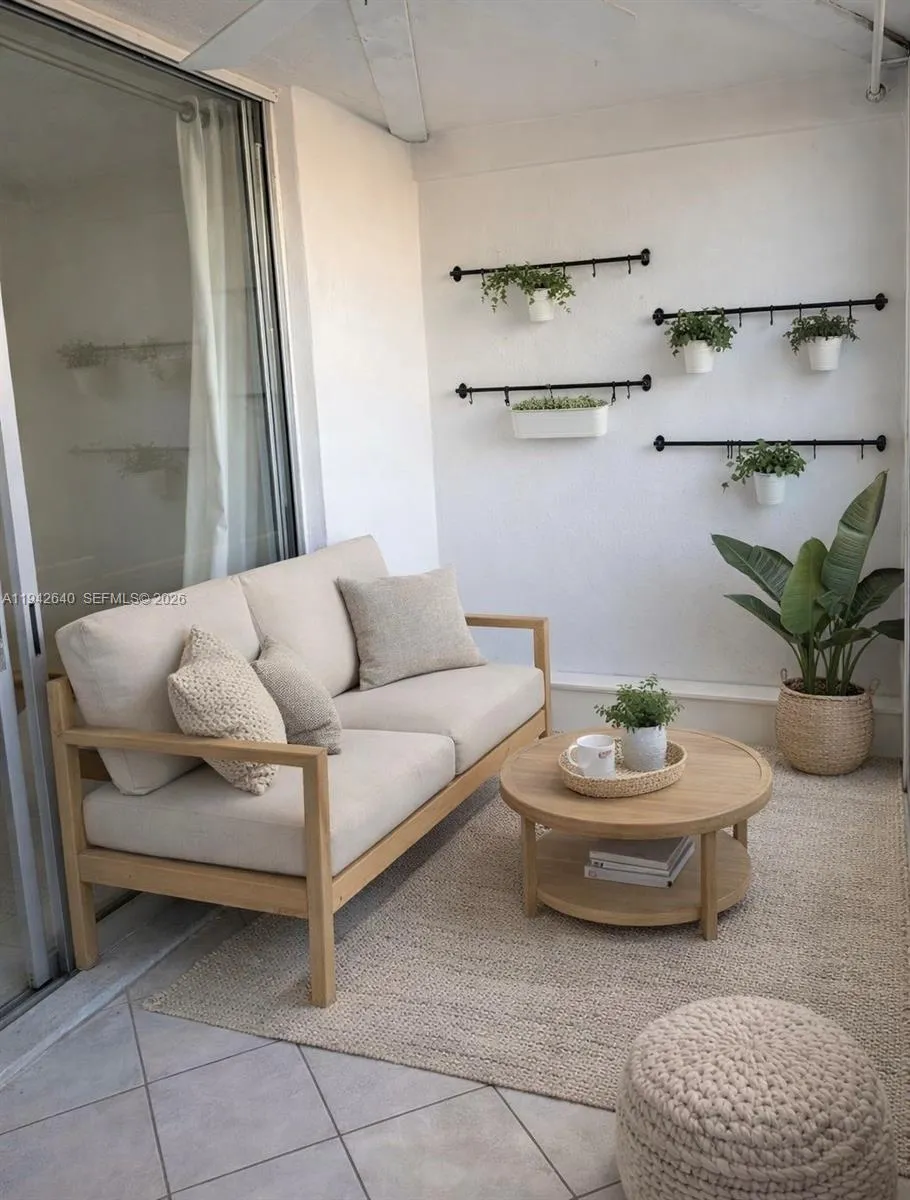 Staging Professional