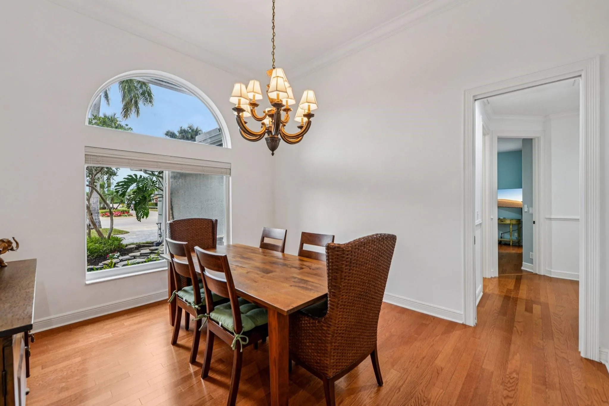 Formal Dining