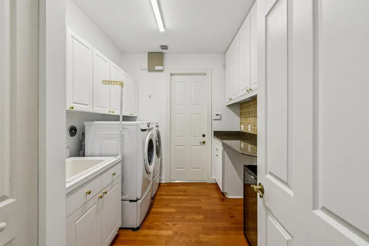 Large utility room with sink