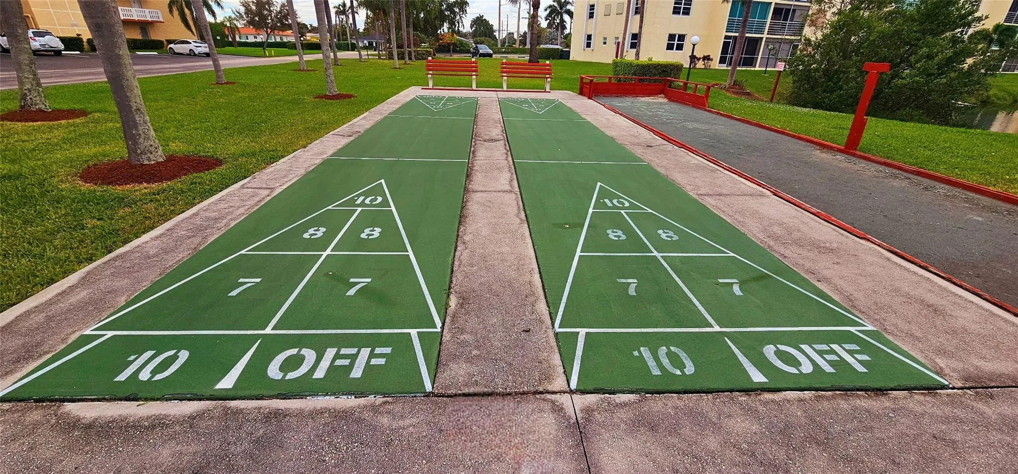 SHUFFLEBOARD AND BOCCE BALL