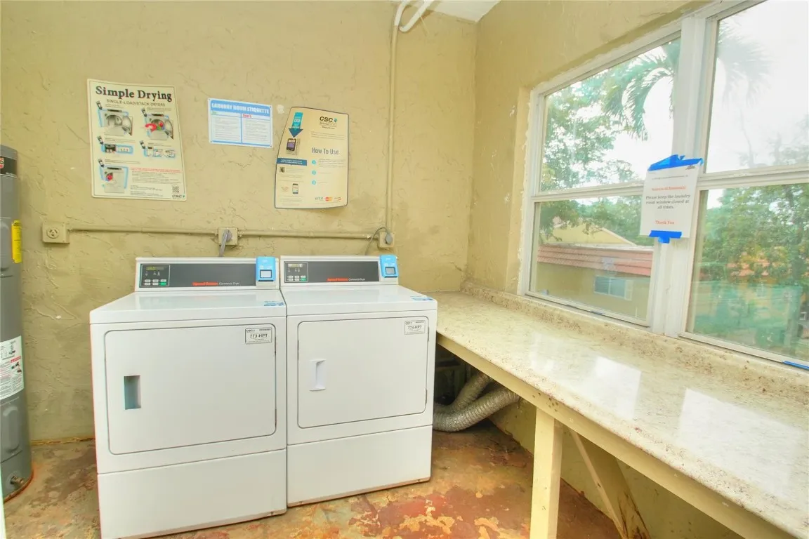 Bldg Laundry Room