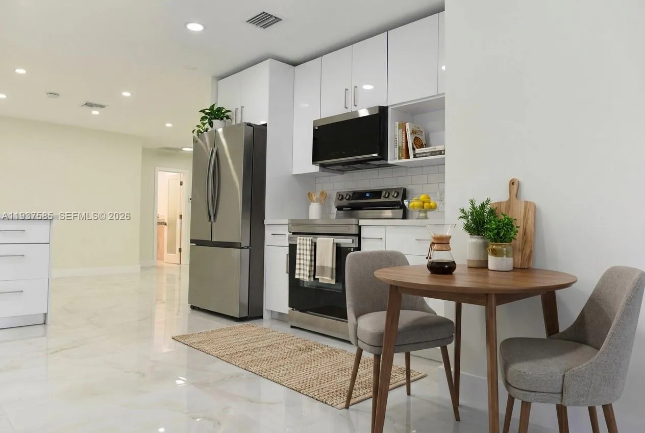 Kitchen Virtually Staged