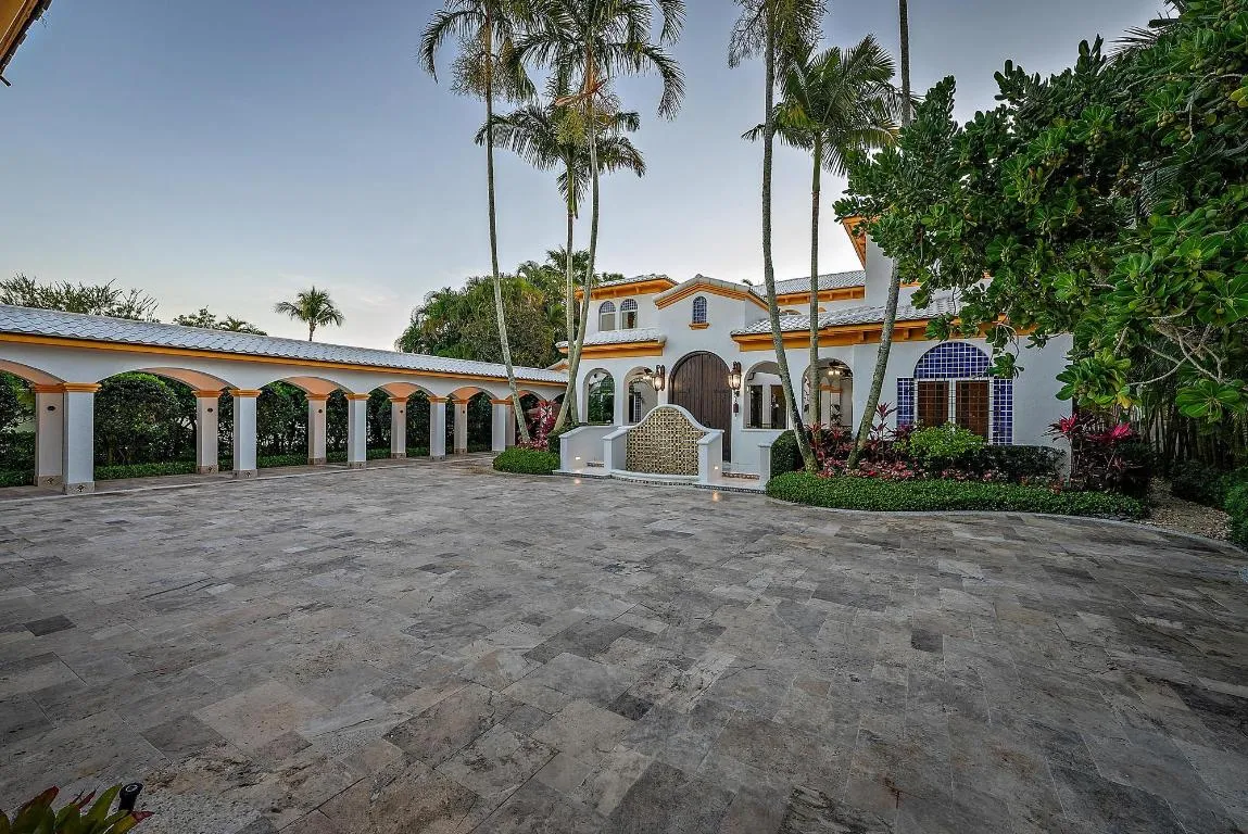 2929 Marys Way-4