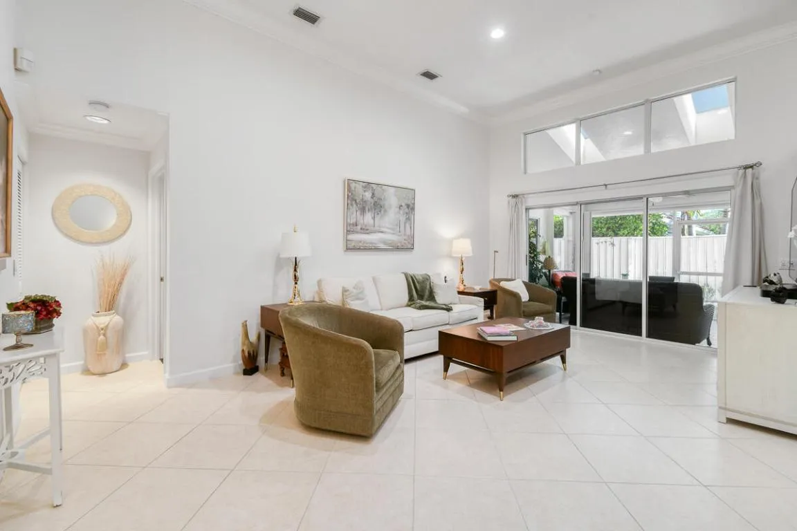 349 Eagleton Golf Dr (45)