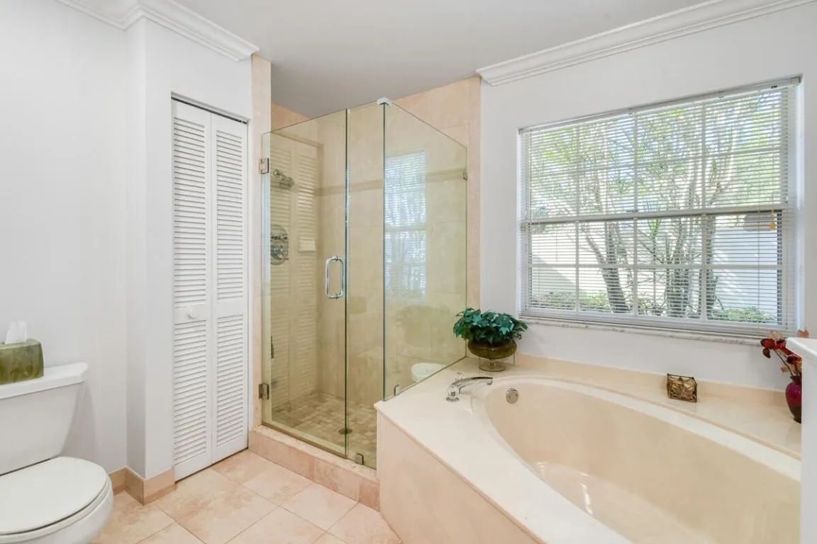 349 Eagleton Golf Dr (56)