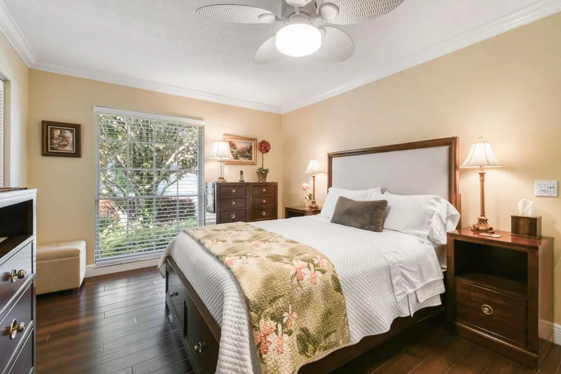 349 Eagleton Golf Dr (42)