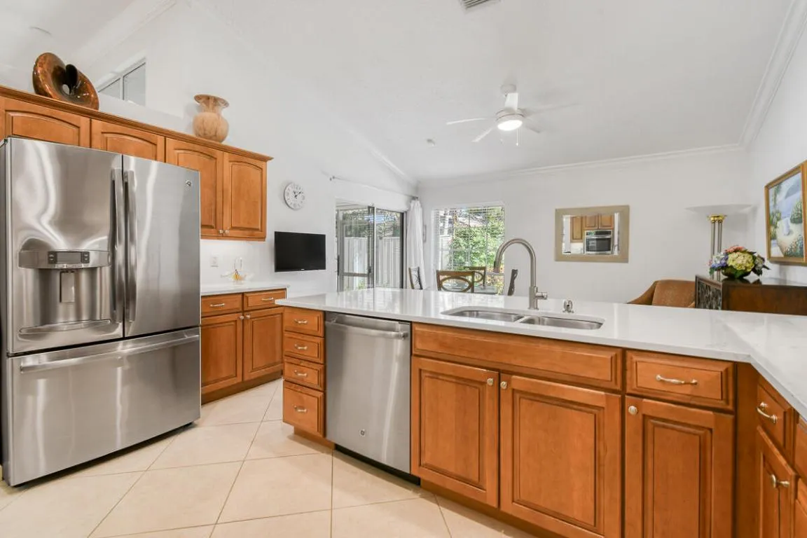 349 Eagleton Golf Dr (62)