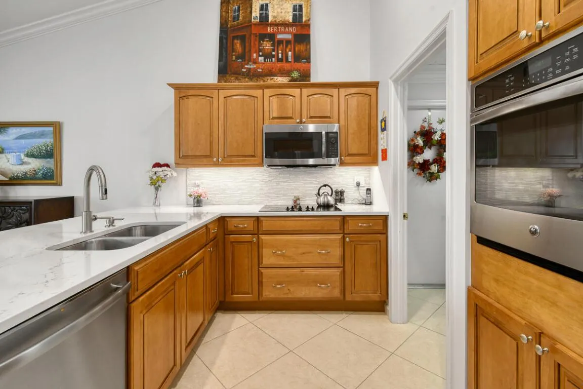 349 Eagleton Golf Dr (61)