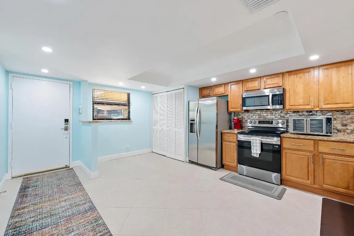Spacious Kitchen